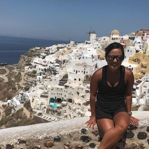 Meet your Posher, Mia